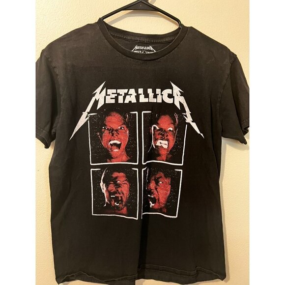 Men's Metallica World Wired Tour Concert T Shirt Size S [EXCELLENT] - Picture 1 of 3